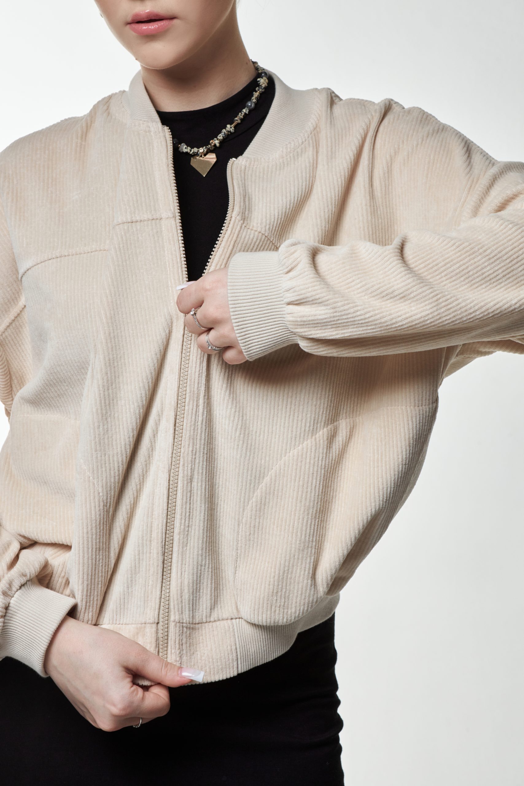 Бомбер, вельвет беж OS