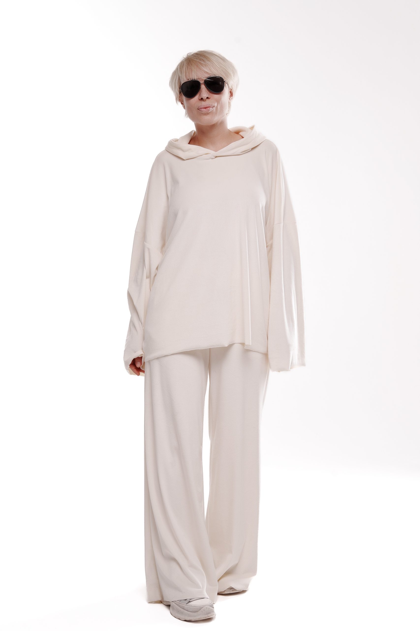 Костюм велюр сливочное масло овер