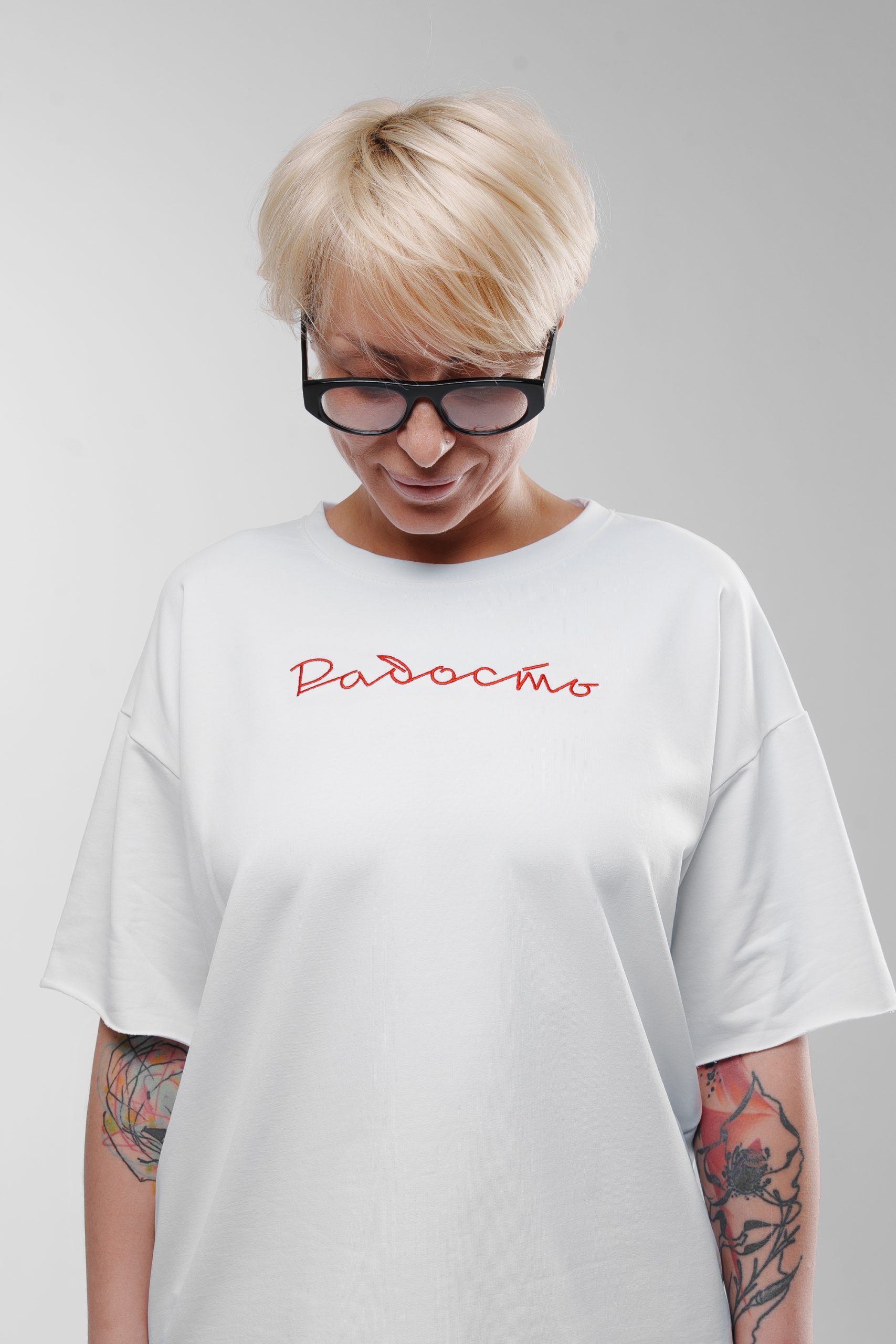 Футболка белая Радость 46