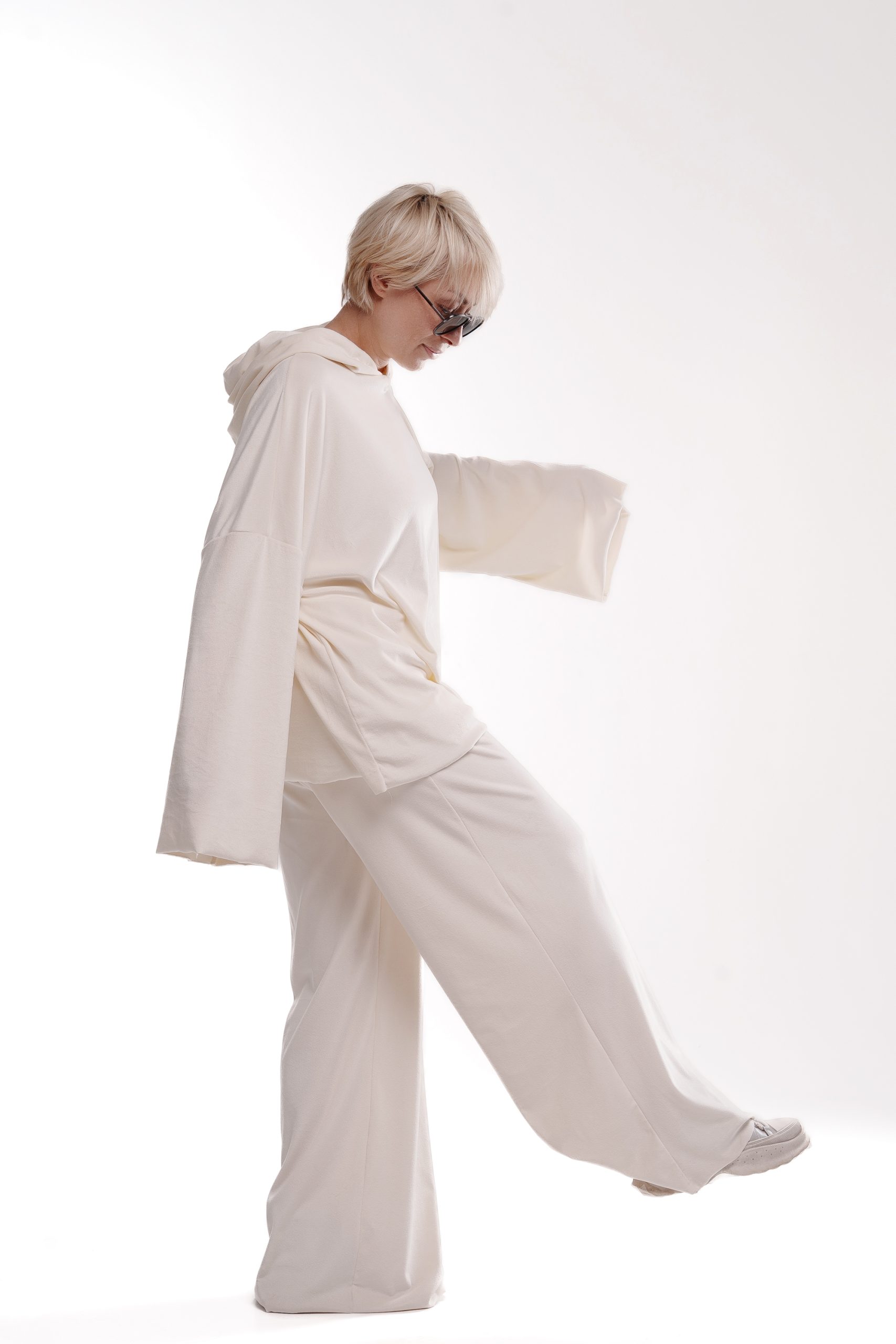 Костюм велюр сливочное масло овер